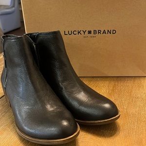Lucky ankle boots